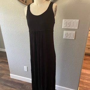 Black X- Strap Back Dress Maxi